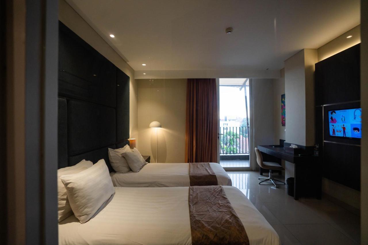 Grandia Hotel Bandung Buitenkant foto